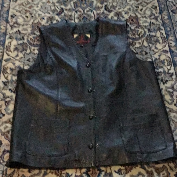 Vintage leather waistcoat - Picture 9 of 11